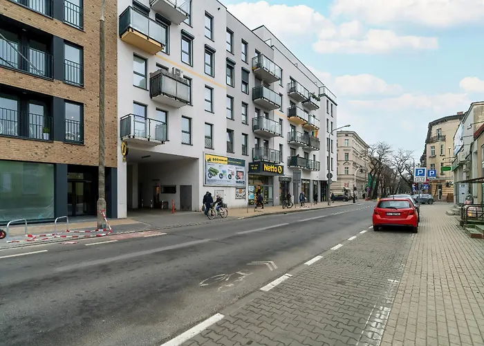 דירה With Balcony In By Renters