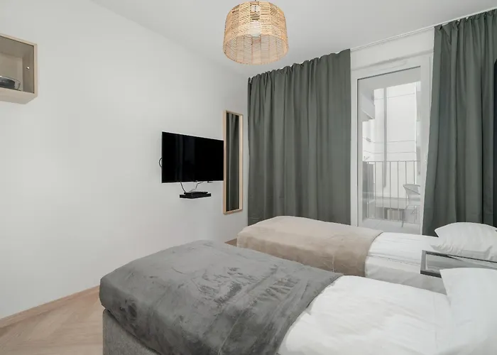 With Balcony In By Renters דירה פוזנן